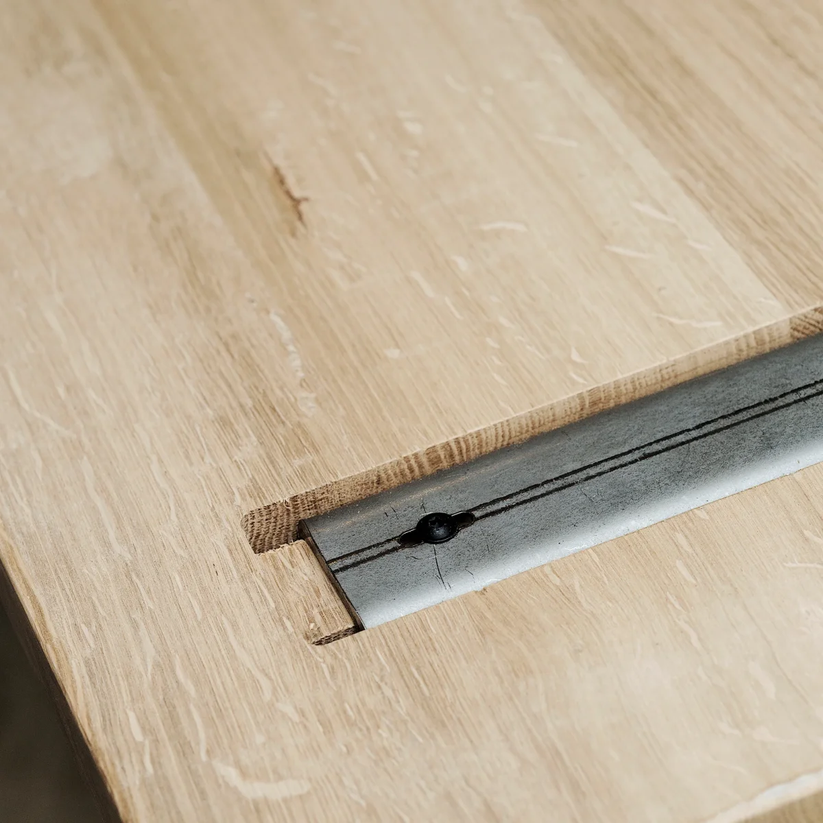 Houtmerk – Bewerking – U-profiel in werkblad - Afbeelding 6