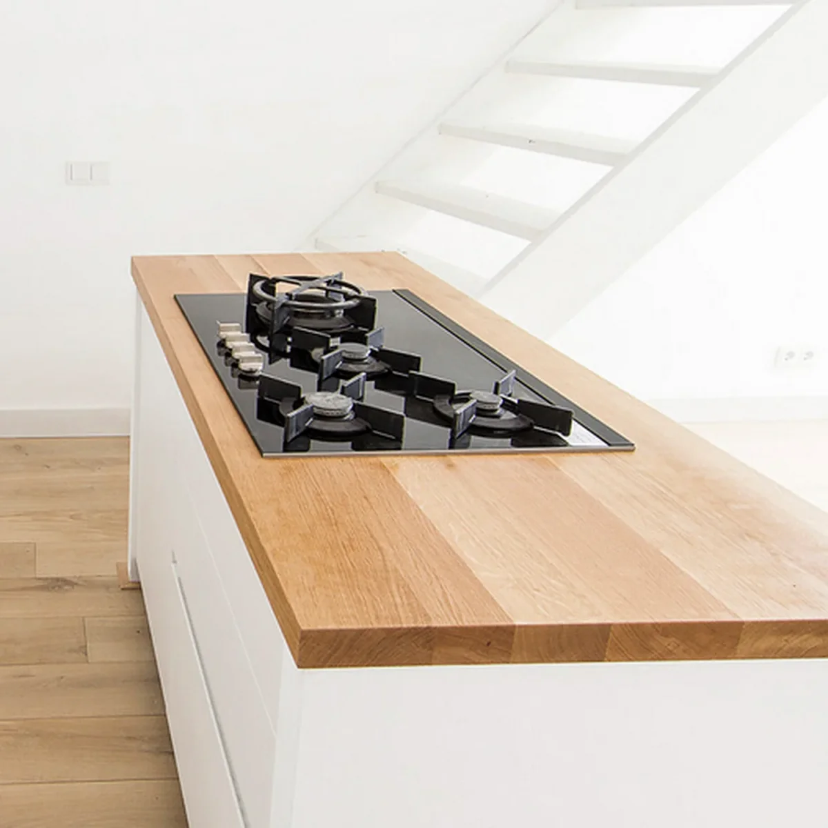 Houtmerk – Bewerking – Kookplaat uitsparing in werkblad - Afbeelding 3